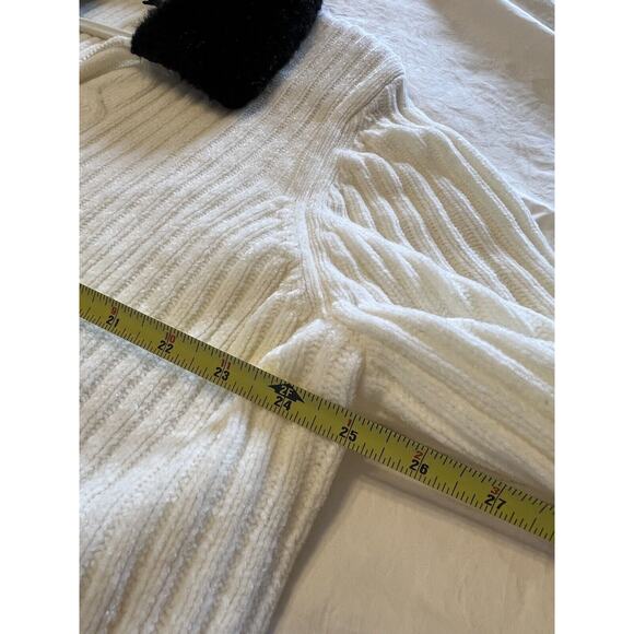 Designers Originals Plus 3X Ivory Sweater Cardigan w/ Black Faux Fur Collar - Picture 8 of 11